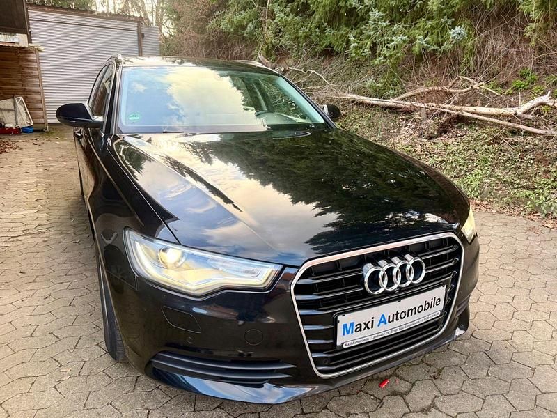 Gebraucht Audi A6 Ambiente 190 PS (139 kW) 2014 Schwarz Kombi