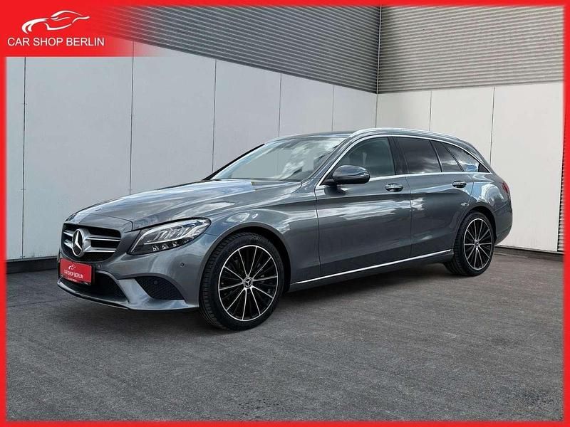 Selenitgrau metalliclack Gebraucht 2019 Mercedes C200 Avantgarde Kombi | 18.990 € (Guter Preis) - Bild 1/4