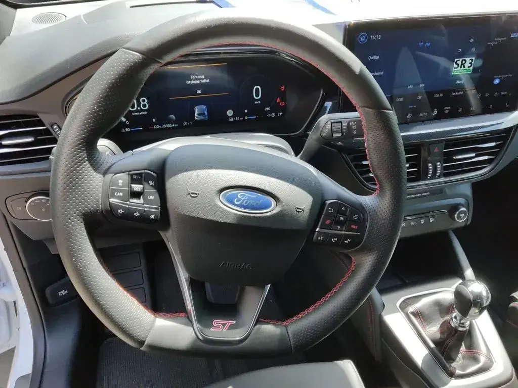Gebraucht Ford Focus ST 280 PS (205 kW) 2024 Weiß Limousine