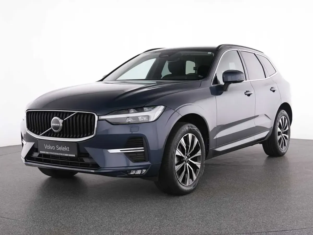 Gebraucht Volvo XC60 145 PS (106 kW) 2022 SUV