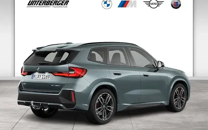 Gebraucht BMW X1 M Sport 211 PS (155 kW) 2025 Grün SUV