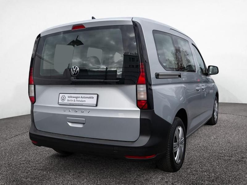 Gebraucht VW Caddy Basis 114 PS (83 kW) 2023 Reflexsilber metallic Van / Kleinbus