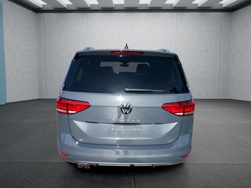 Neu VW Touran 150 PS (110 kW) 2026 Grau Van / Kleinbus