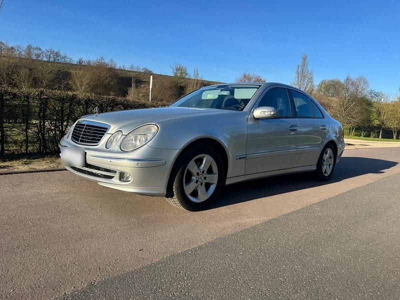 Gebraucht Mercedes E280 231 PS (169 kW) 2005 Grau Limousine