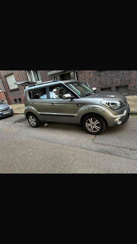 Gebraucht Kia Soul 128 PS (94 kW) 2012 Grau SUV