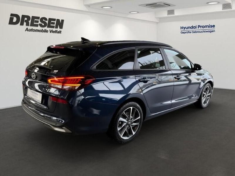 Gebraucht Hyundai i30 Advantage 120 PS (88 kW) 2024 Blau Kombi