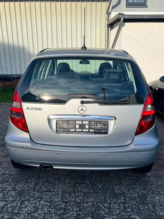 Gebraucht Mercedes A200 Elegance 136 PS (100 kW) 2005 Silber Van / Kleinbus