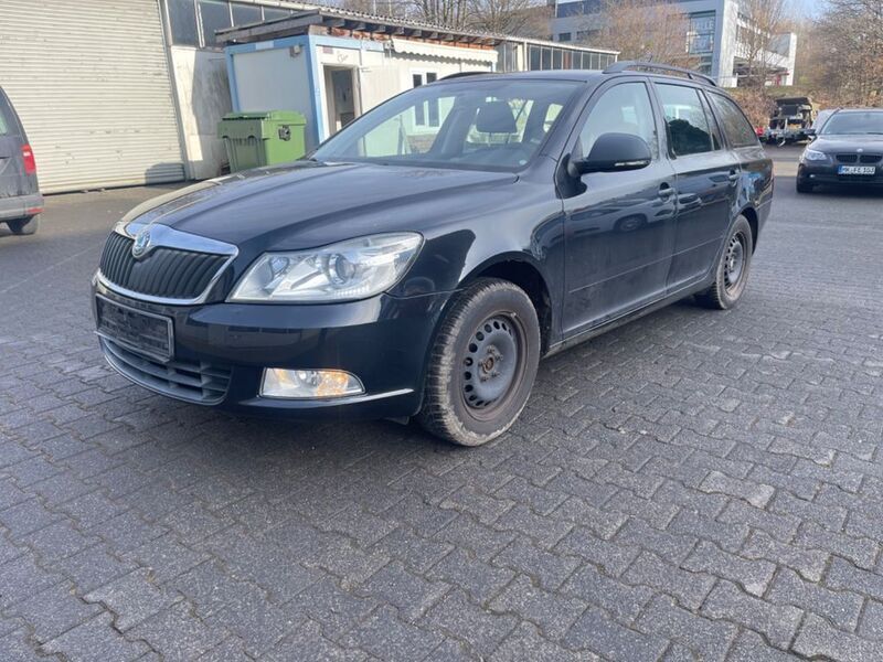 Gebraucht Skoda Octavia 105 PS (77 kW) 2012 Schwarz Kombi