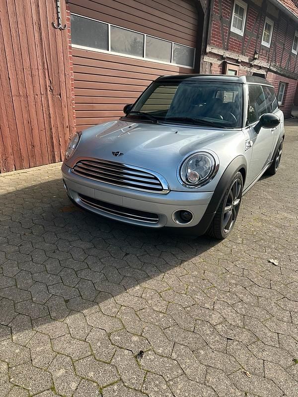Silber Gebraucht 2007 Mini Clubman Kombi | 4.700 € - Bild 1/4