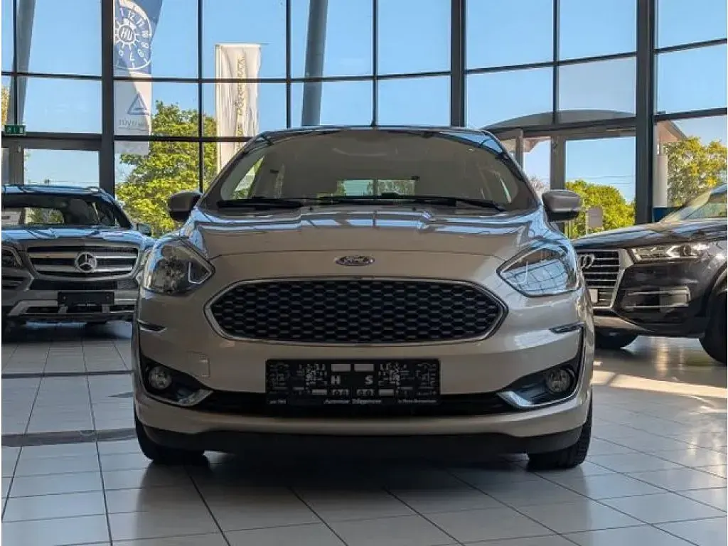 Usata Ford Ka Ultimate 86 CV (63 kW) 2019 Bianco Berlina