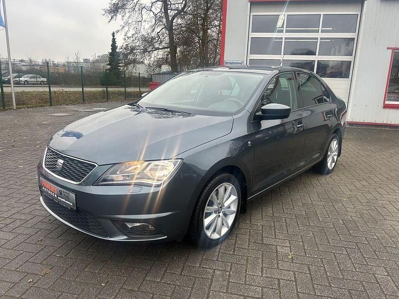 Grau Gebraucht 2014 Seat Toledo Reference Limousine | 7.999 € (Fairer Preis) - Bild 1/4