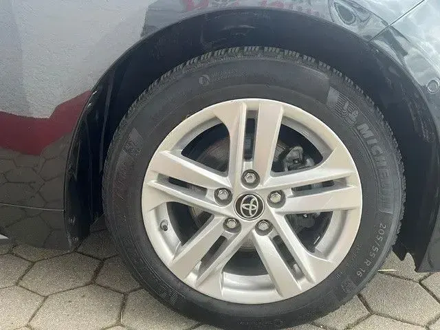 Gebraucht Toyota Corolla 122 PS (89 kW) 2022 Schwarz Kombi