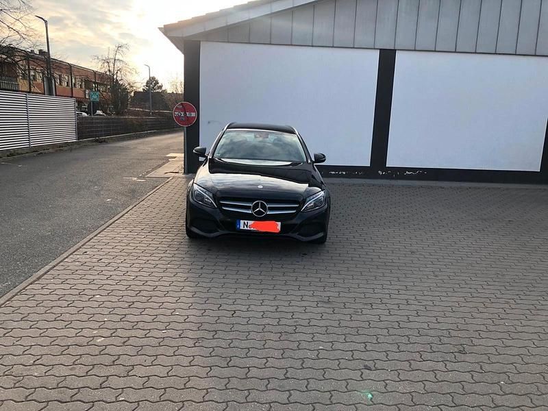 Schwarz Gebraucht 2016 Mercedes C220 Avantgarde Kombi | 11.990 € (Fairer Preis) - Bild 1/4