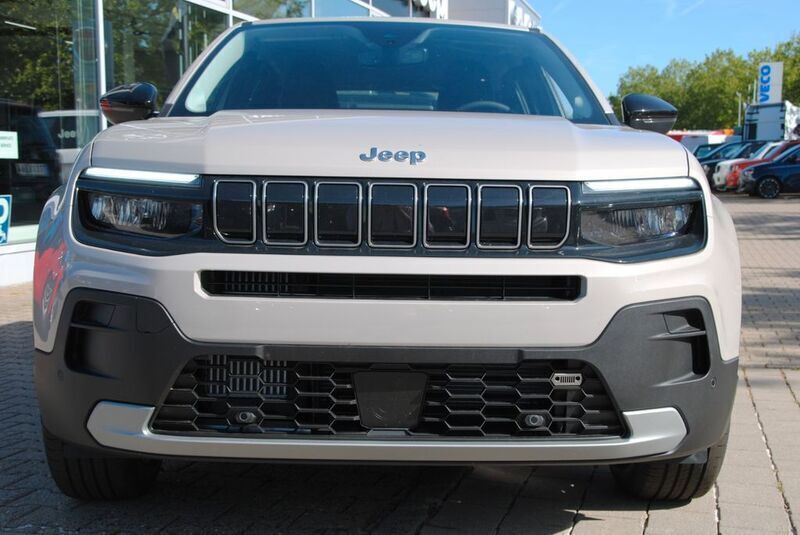 Gebraucht Jeep Avenger Altitude 101 PS (74 kW) 2023 Beige SUV