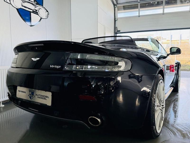 Gebraucht Aston Martin V8 Vantage 426 PS (313 kW) 2011 Schwarz Cabrio