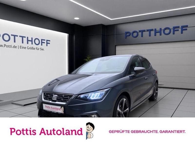 Grau Gebraucht 2024 Seat Ibiza FR-Line Limousine | 19.922 € (Fairer Preis) - Bild 1/4