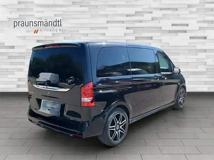 Gebraucht Mercedes V300 AMG 237 PS (174 kW) 2023 Schwarz Van / Kleinbus
