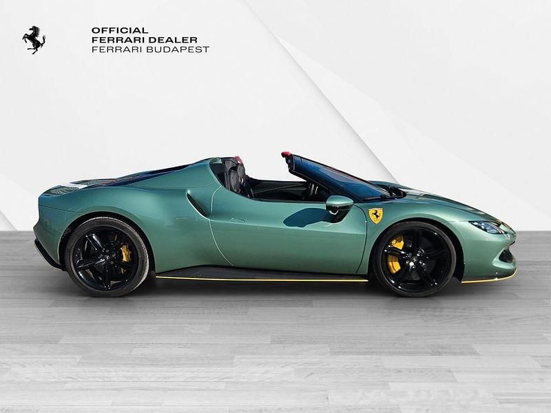 Gebraucht Ferrari 296 829 PS (609 kW) 2024 Grün Cabrio