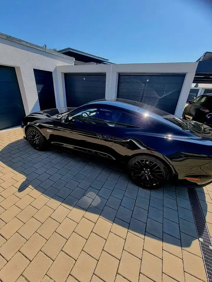 Gebraucht Ford Mustang GT Fastback 450 PS (330 kW) 2020 Schwarz Coupé