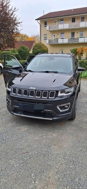 Gebraucht Jeep Compass Limited 150 PS (110 kW) 2020 Schwarz SUV