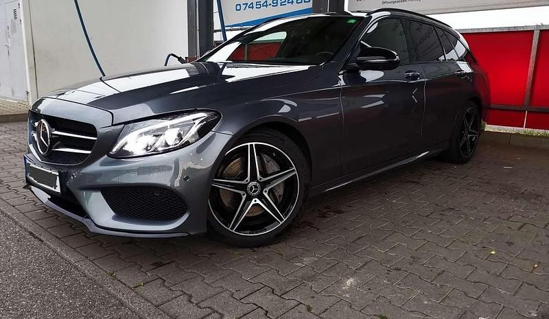 Gebraucht Mercedes C250 AMG line 211 PS (155 kW) 2016 Grau Kombi