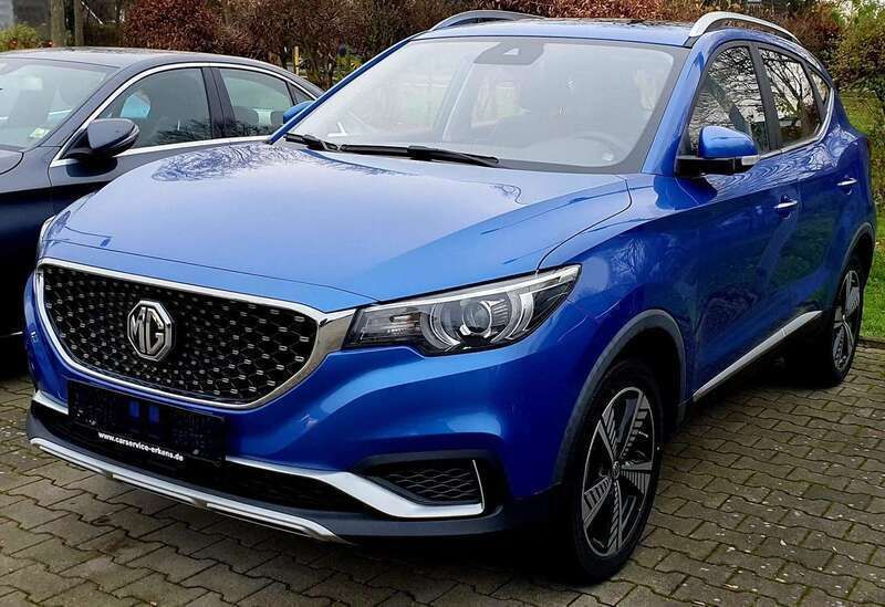 Blau Gebraucht 2022 MG ZS Comfort Limousine | 19.810 € - Bild 1/4