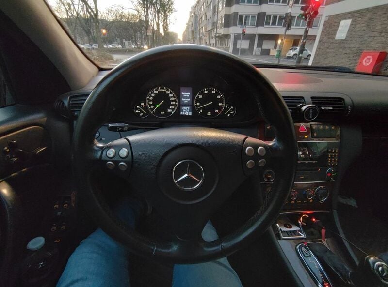 Schwarz Gebraucht 2006 Mercedes C280 Elegance Limousine | 3.800 € (Fairer Preis) - Bild 1/4
