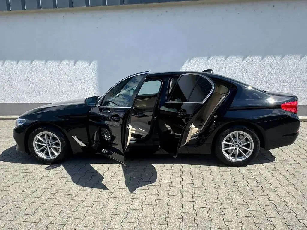 Gebraucht BMW 520 190 PS (139 kW) 2018 Schwarz Limousine