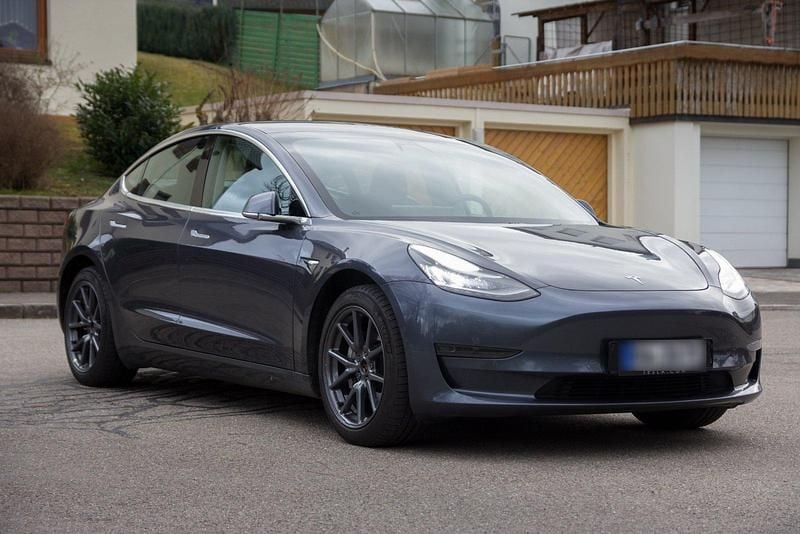 Gebraucht Tesla Model 3 339 kW (462 PS) 2020 Grau Limousine