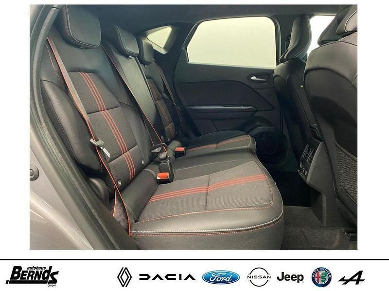 Gebraucht Renault Captur 140 PS (102 kW) 2022 Stahlgrau metallic/dach highlandgrau (metallic) SUV