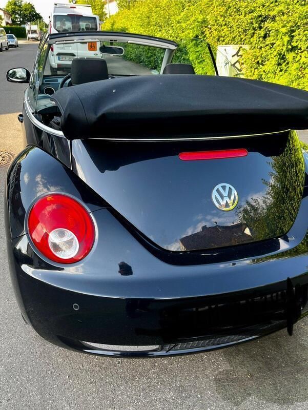 Schwarz Gebraucht 2010 VW Beetle Cabrio | 7.900 € (Teuer) - Bild 1/4