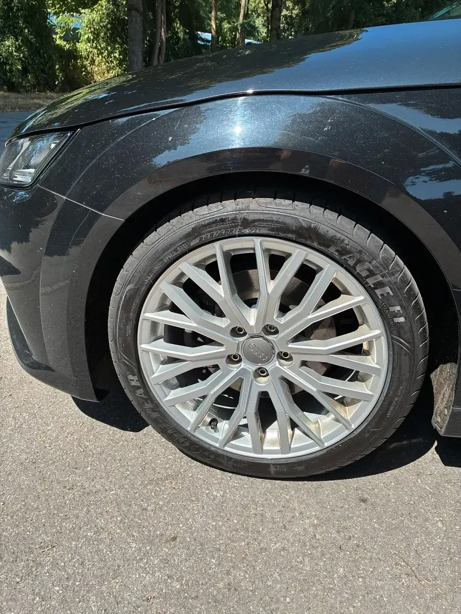 Gebraucht Audi TT Comfort 184 PS (135 kW) 2015 Schwarz Coupé