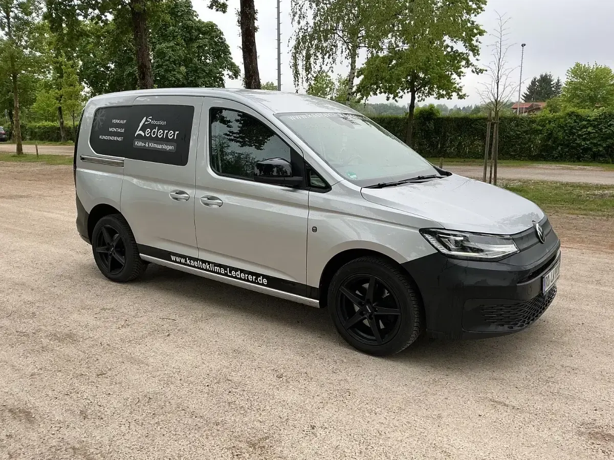 Gebraucht VW Caddy 122 PS (89 kW) 2022 Silber Van / Kleinbus