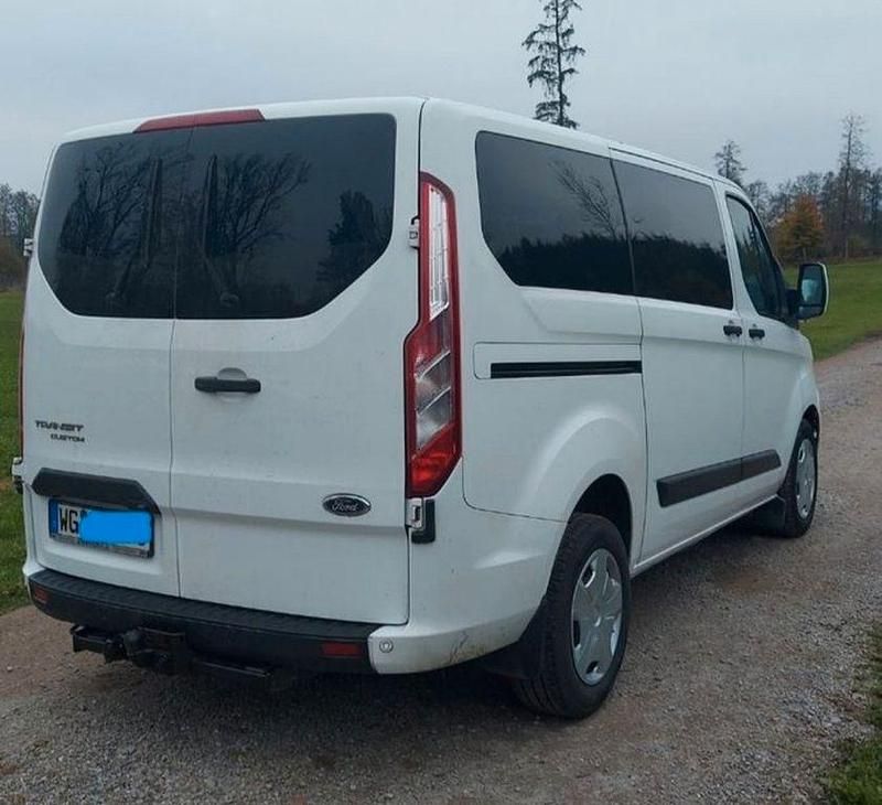Gebraucht Ford Transit Custom 131 PS (96 kW) 2021 Weiß Van / Kleinbus
