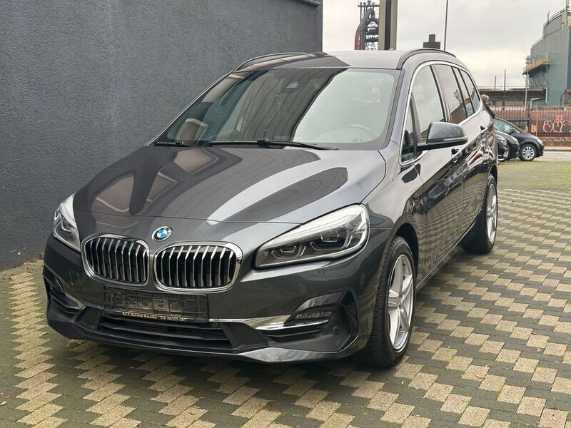Mineralgrau metallic Gebraucht 2018 BMW 218 Gran Tourer Luxury Line Van / Kleinbus | 19.950 € (Guter Preis) - Bild 1/4
