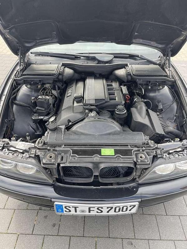 Gebraucht 2001 BMW 520 Kombi | 2.100 € (Fairer Preis) - Bild 1/4