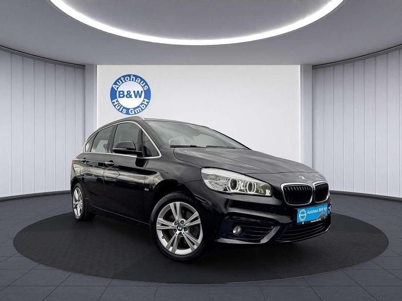 Black sapphire metallic Gebraucht 2015 BMW 220 M Sport Van / Kleinbus | 12.899 € (Guter Preis) - Bild 1/4