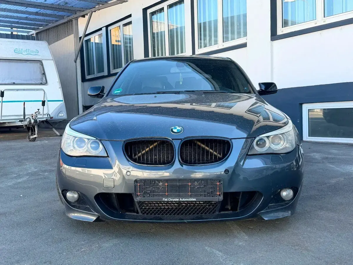 Gebraucht BMW 530 Shadowline 235 PS (172 kW) 2009 Grün Kombi