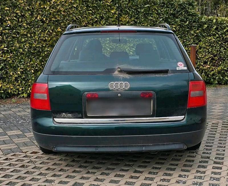 Usata Audi A6 150 CV (110 kW) 1999 Verde Station wagon