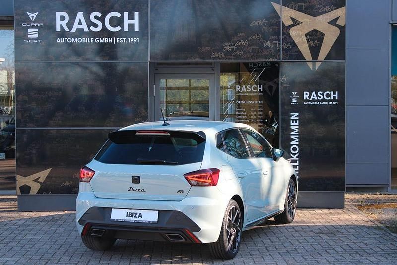 Neu Seat Ibiza Black Edition 116 PS (85 kW) 2026 Grau Kleinwagen