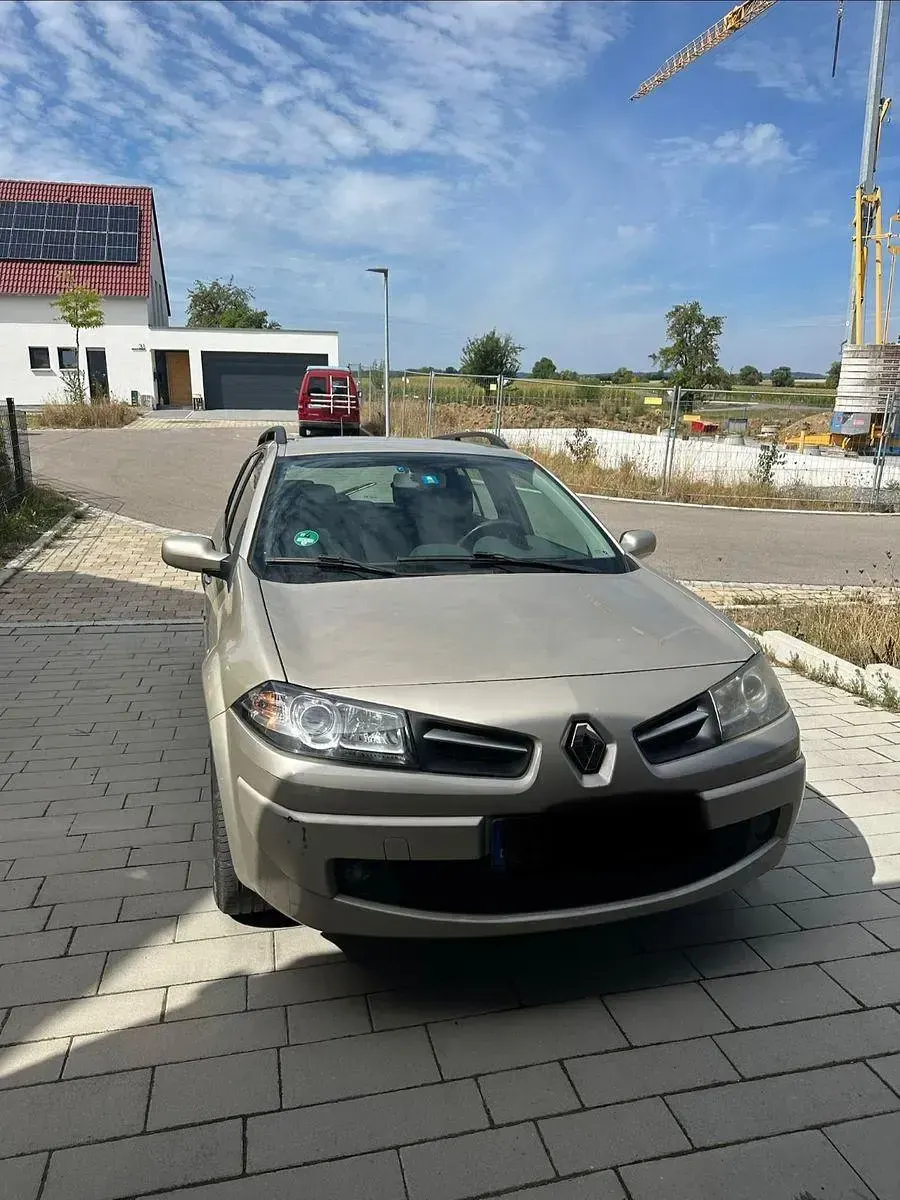 Gebraucht Renault Mégane GrandTour 111 PS (81 kW) 2009 Gold Kombi