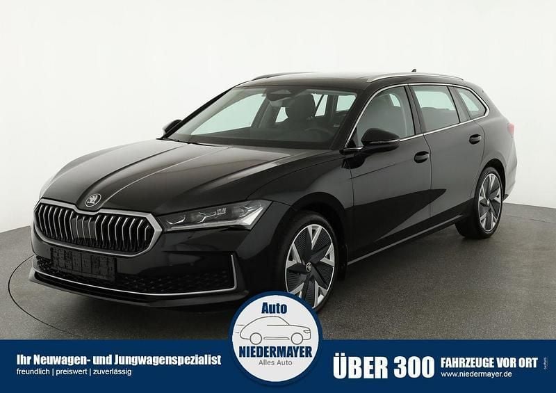 Schwarz Gebraucht 2024 Skoda Superb Selection Kombi | 40.995 € (Superpreis) - Bild 1/4
