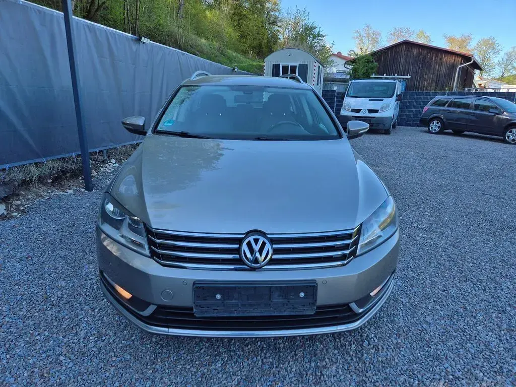 Gebraucht VW Passat 105 PS (77 kW) 2013 Braun Kombi