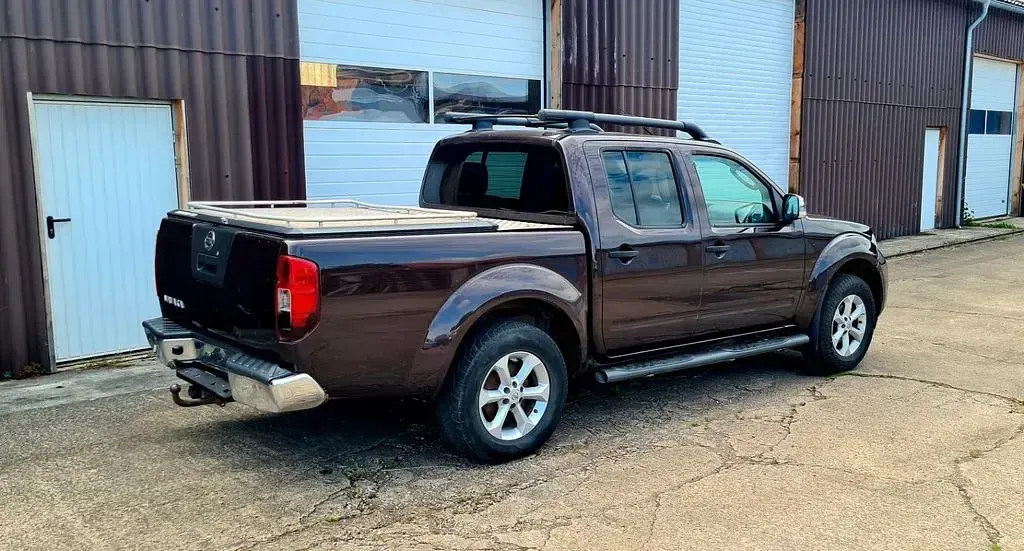 Gebraucht Nissan Navara 190 PS (139 kW) 2015 Braun Pickup