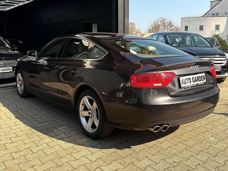 Gebraucht Audi A5 177 PS (130 kW) 2014 Lavagrau perleffekt Coupé