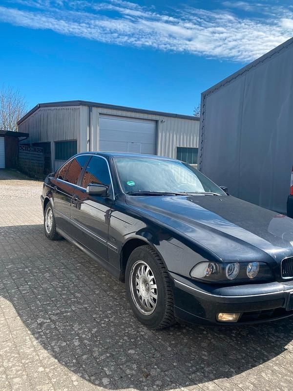 Gebraucht BMW 520 154 PS (113 kW) 1997 Schwarz Limousine