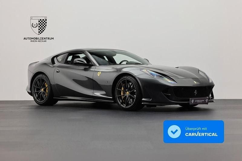 Gebraucht Ferrari 812 799 PS (587 kW) 2019 Grau Coupé