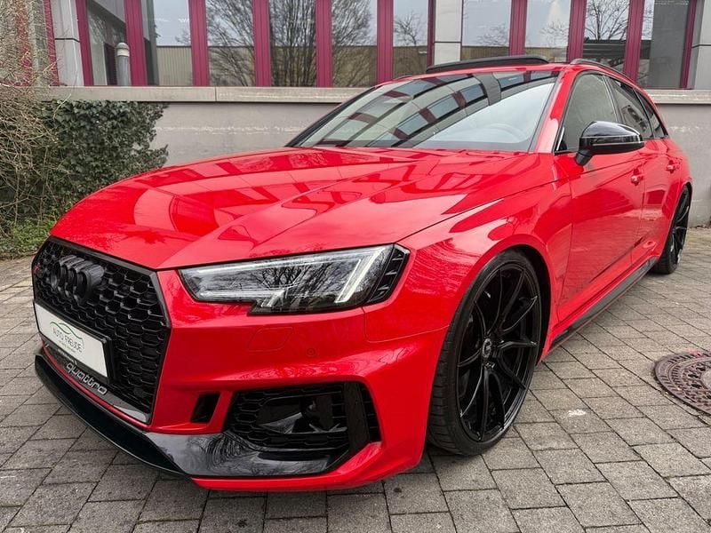 Gebraucht Audi RS4 Ambiente 450 PS (330 kW) 2018 Rot Kombi