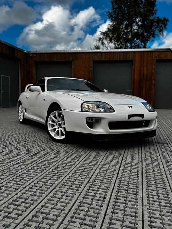 Weiß Gebraucht 1994 Toyota Supra Coupé | 44.900 € - Bild 1/4