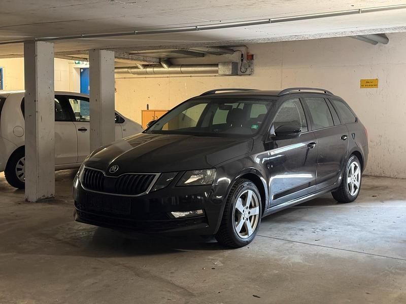Gebraucht Skoda Octavia 116 PS (85 kW) 2019 Schwarz Kombi